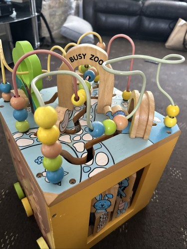 Busy zoo - busy,