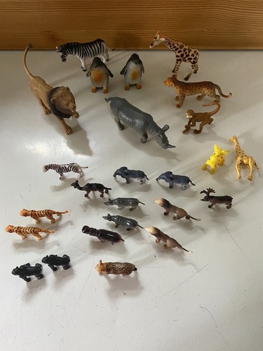 Piece safari animals - piece,