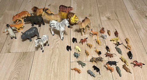 Bundle plastic toy - bundle,